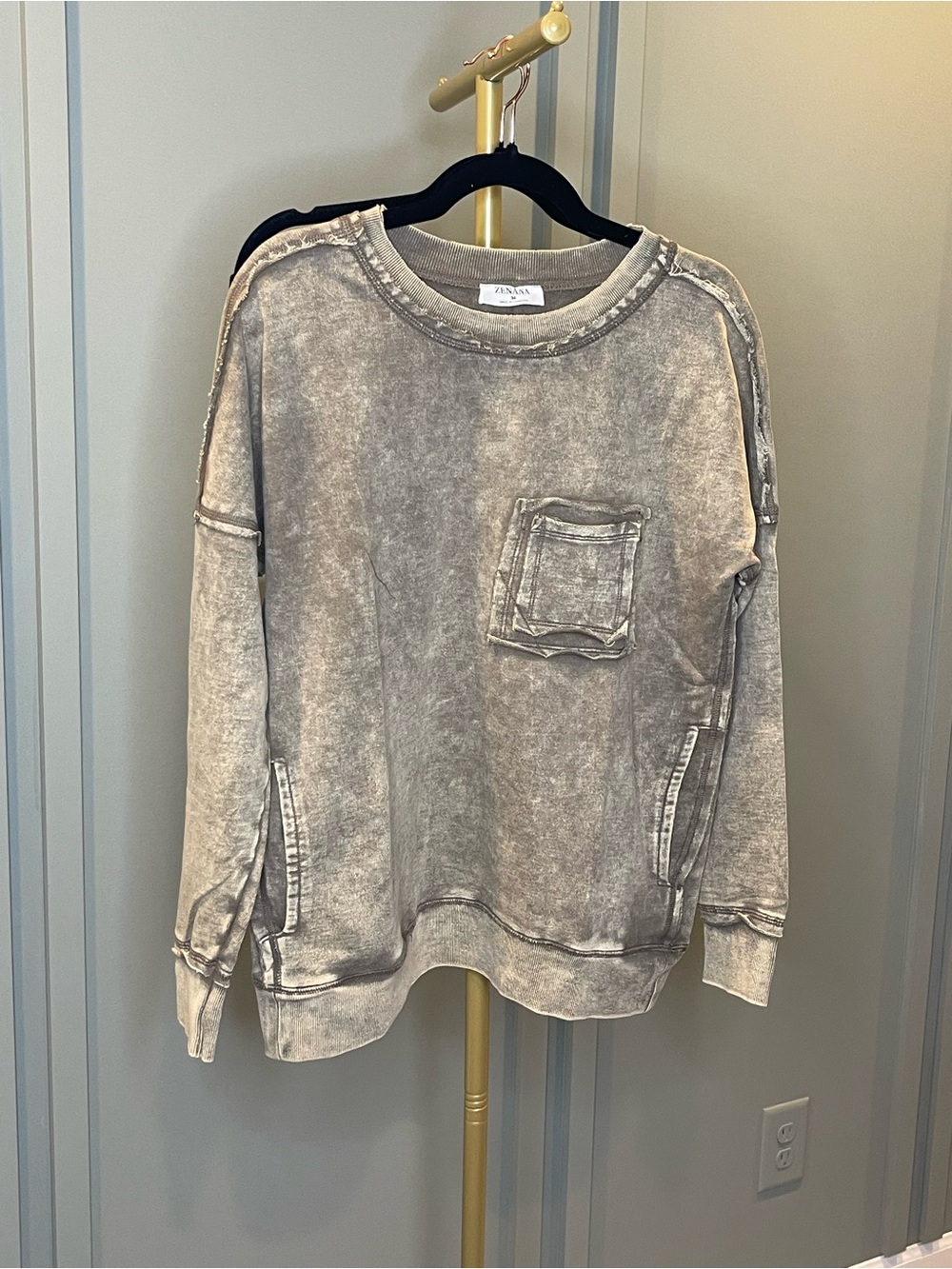 Zenana Mineral-Washed French Terry Pocket Sweatshirt – Mocha 🤎 - Picture 3 of 5